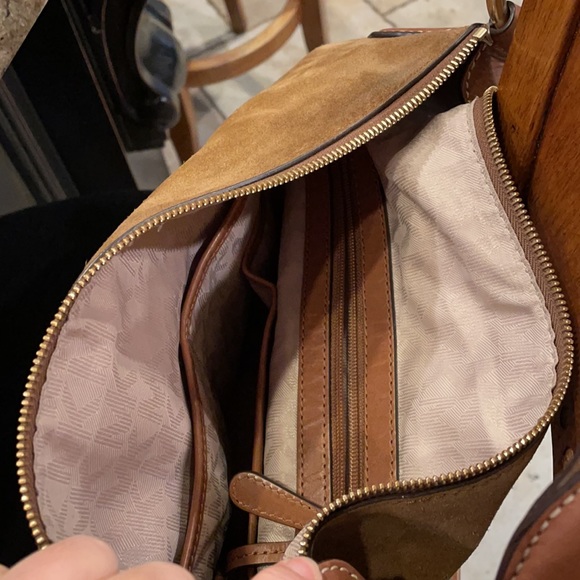 Michael Kors suede leather Elana shoulder bag - Picture 5 of 11